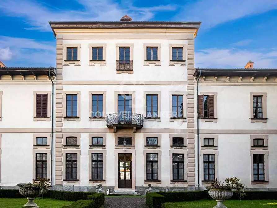 Immagine 4 di Villa in vendita  in PIAZZA RESTA a Vittuone