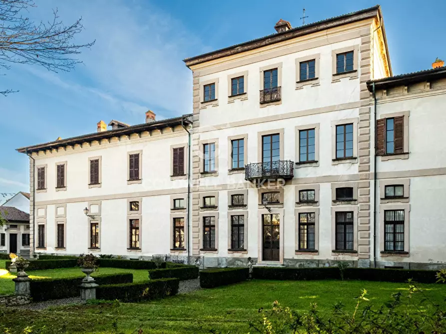 Immagine 6 di Villa in vendita  in PIAZZA RESTA a Vittuone