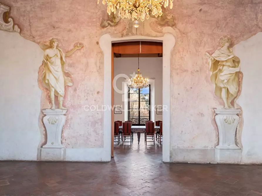 Immagine 15 di Villa in vendita  in PIAZZA RESTA a Vittuone