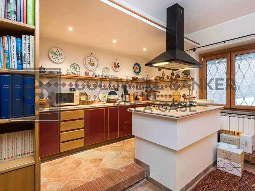 Immagine 7 di Casa semindipendente in vendita  in Via Di Spinabella a Marino