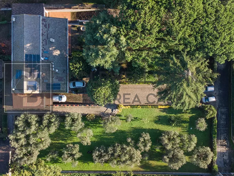 Immagine 9 di Casa semindipendente in vendita  in Via Di Spinabella a Marino