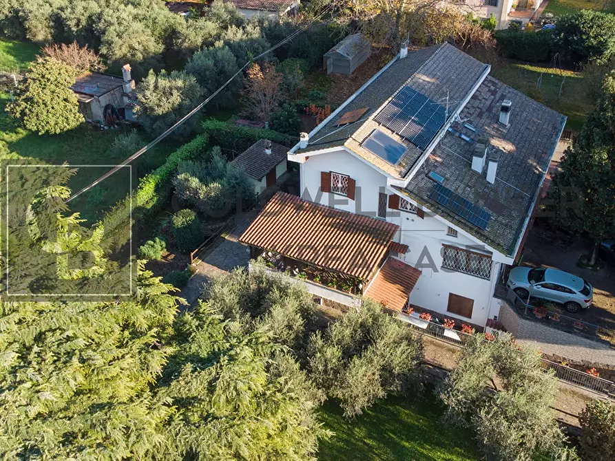 Immagine 10 di Casa semindipendente in vendita  in Via Di Spinabella a Marino