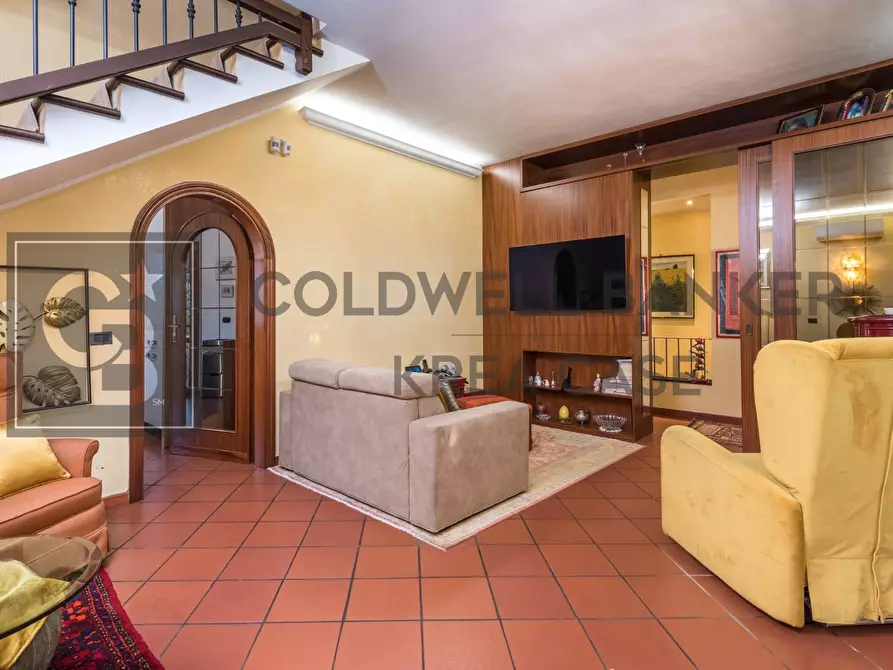 Immagine 12 di Casa semindipendente in vendita  in Via Di Spinabella a Marino