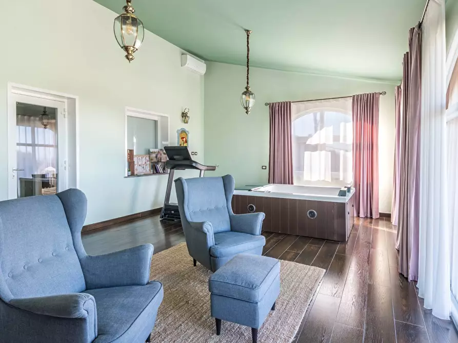 Immagine 25 di Villa in vendita  in Via Delle Gardenie a Marino