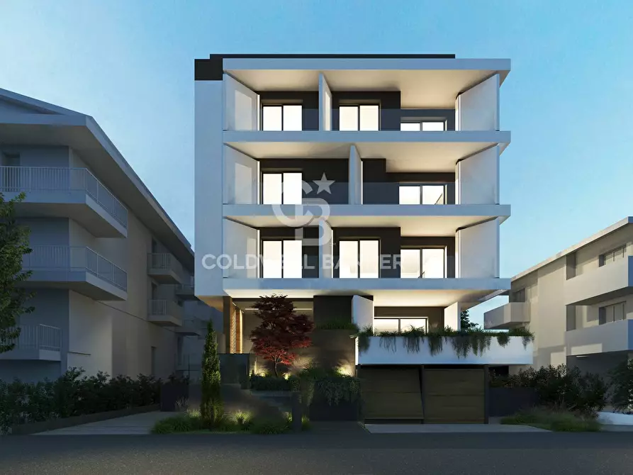 Immagine 7 di Appartamento in vendita  in Via Bassini a Riccione