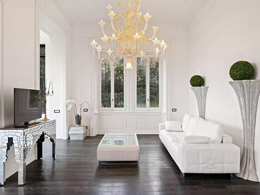 Immagine 17 di Villa in vendita  in via Lamberti a Stresa