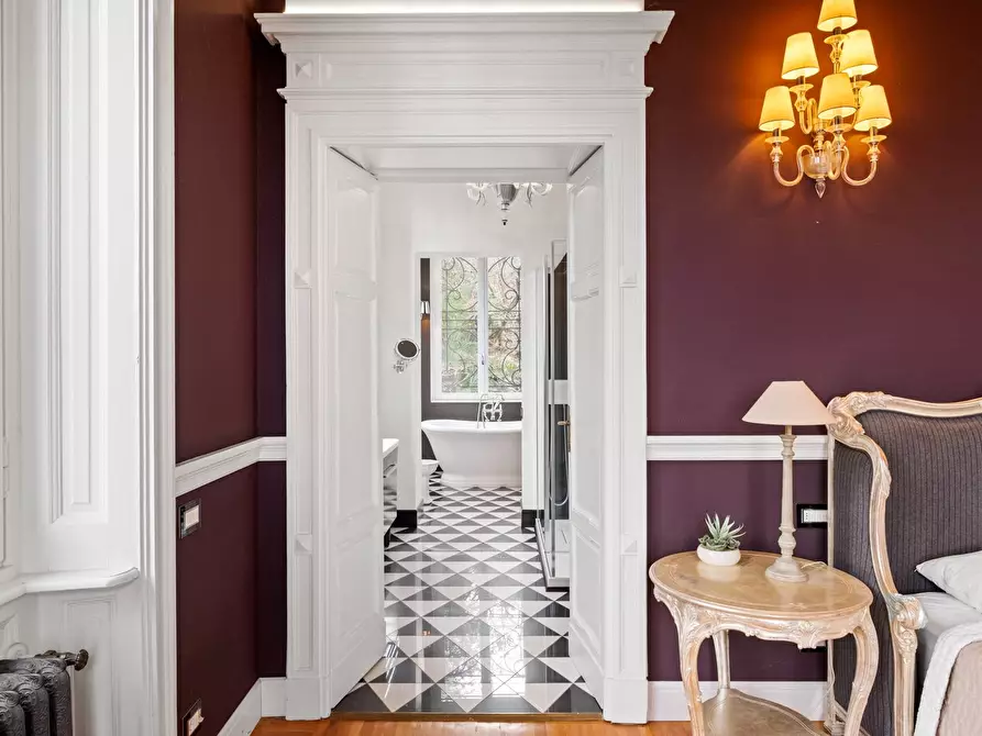 Immagine 29 di Villa in vendita  in via Lamberti a Stresa