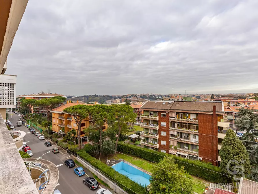 Immagine 9 di Attico in vendita  in Via Rivarone a Roma