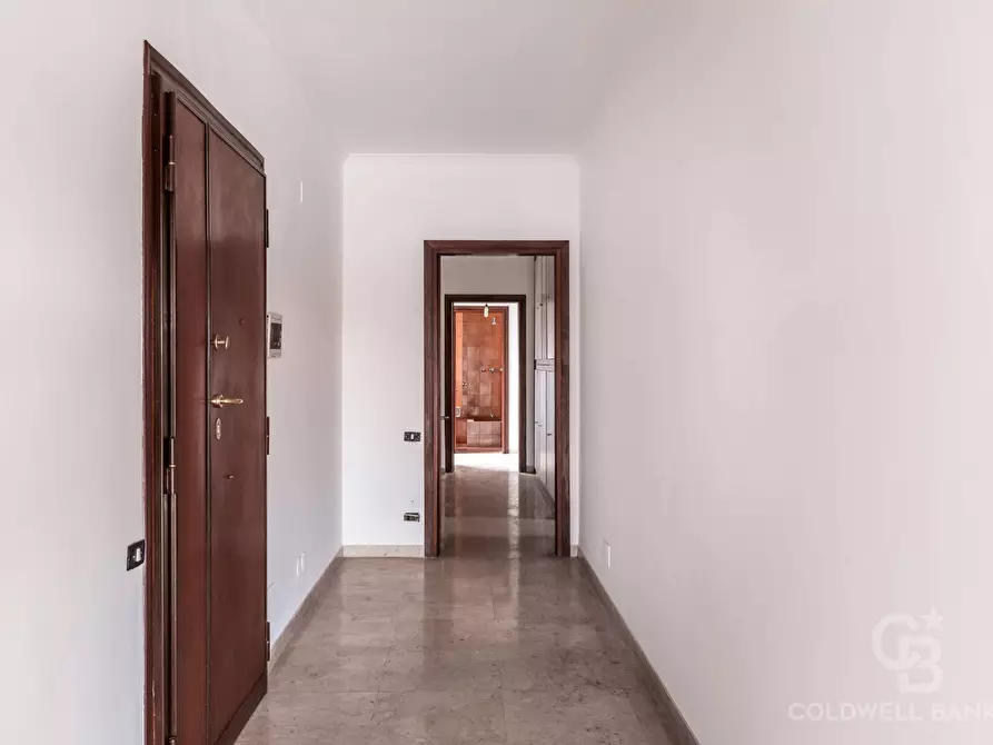 Immagine 12 di Attico in vendita  in Via Rivarone a Roma