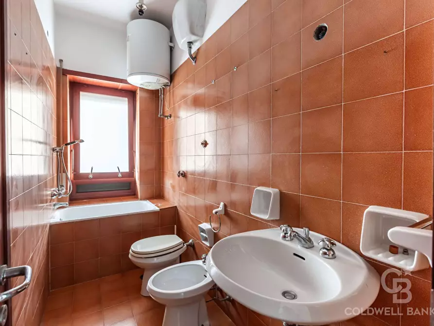 Immagine 14 di Attico in vendita  in Via Rivarone a Roma