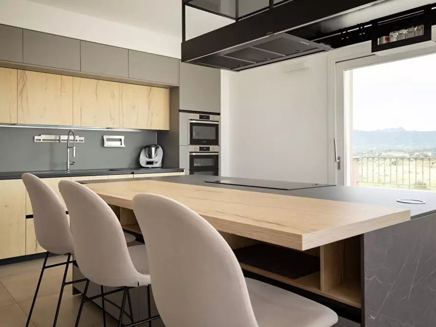 Immagine 15 di Attico in vendita  in via ada negri a Olbia