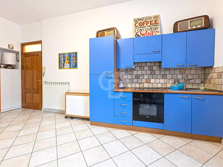 Immagine 4 di Appartamento in vendita  in Via Marini a Viterbo