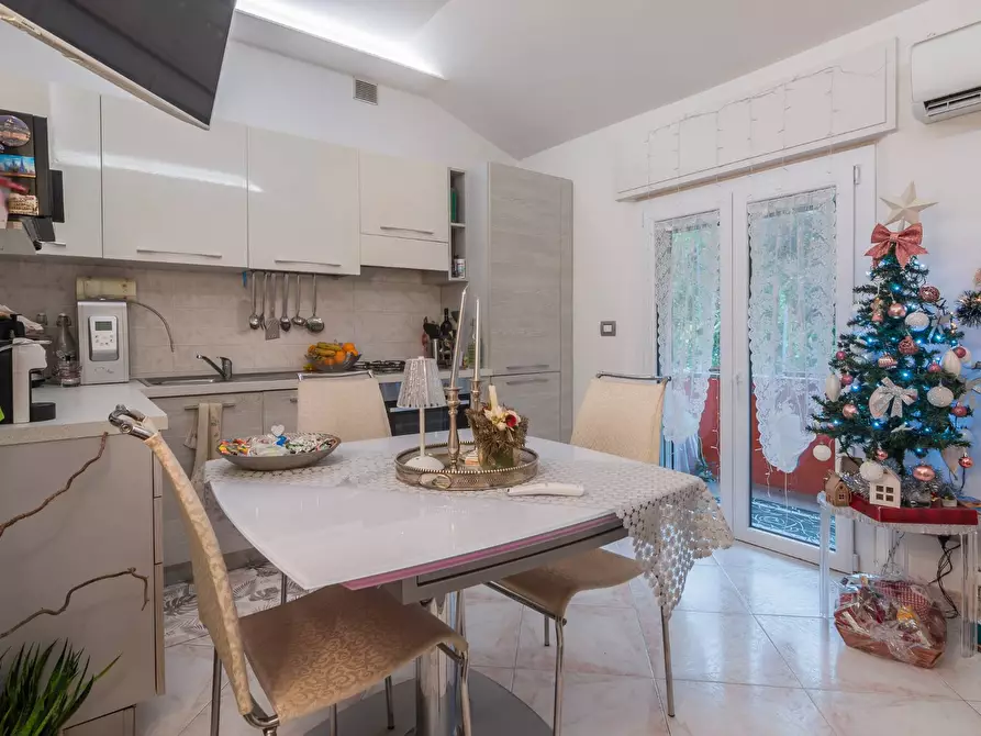 Immagine 1 di Appartamento in vendita  in Strada Della Romagna a Gradara