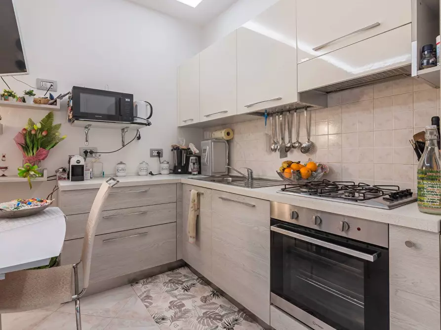 Immagine 2 di Appartamento in vendita  in Strada Della Romagna a Gradara