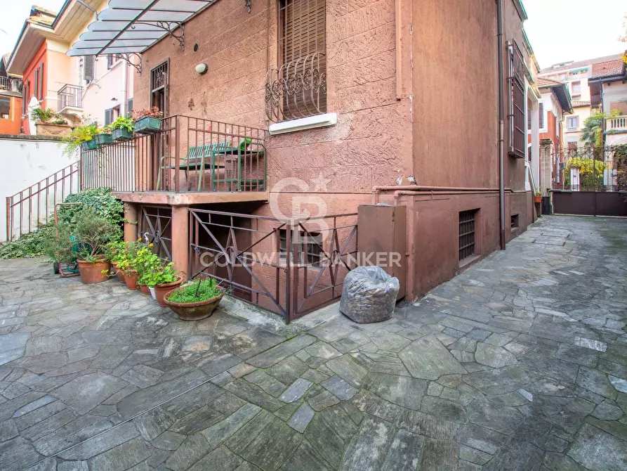 Immagine 22 di Villa in vendita  in Via Antonio Caccianino a Milano