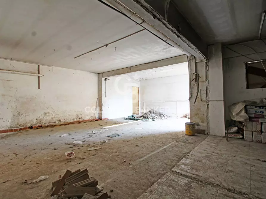 Immagine 6 di Box auto in vendita  in Via Rescaldina a Roma