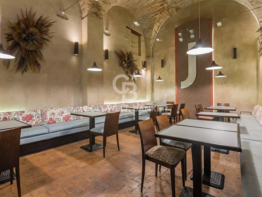 Immagine 6 di Attività commerciale in vendita  in Corso Mazzini a Ancona