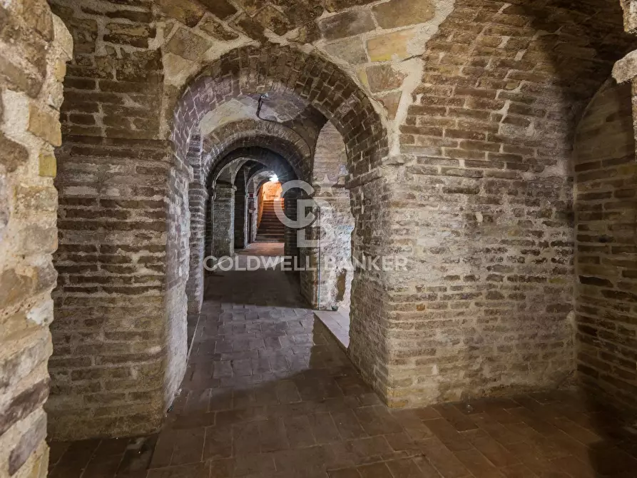 Immagine 13 di Attività commerciale in vendita  in Corso Mazzini a Ancona