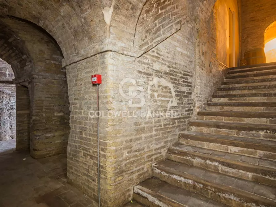 Immagine 14 di Attività commerciale in vendita  in Corso Mazzini a Ancona