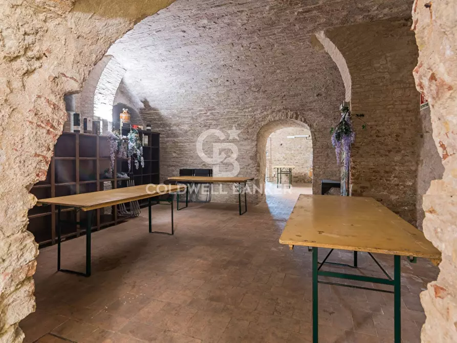 Immagine 17 di Attività commerciale in vendita  in Corso Mazzini a Ancona