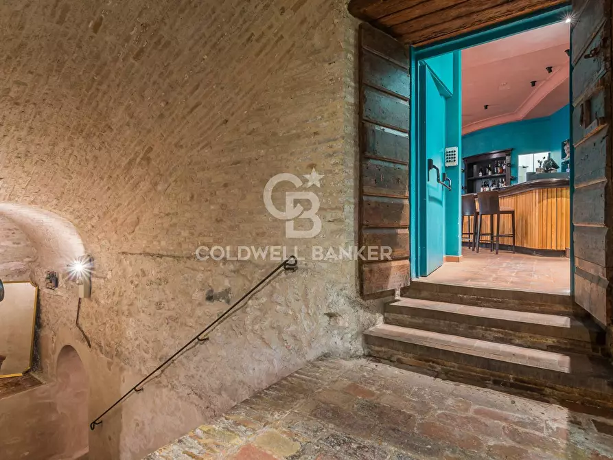 Immagine 26 di Attività commerciale in vendita  in Corso Mazzini a Ancona