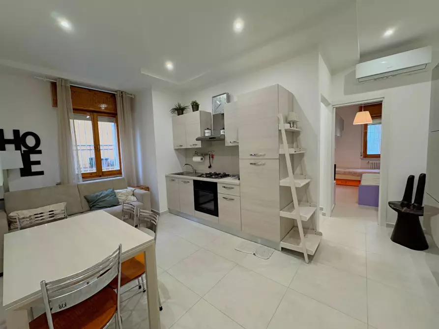 Immagine 1 di Appartamento in vendita  in Via Milano a Cattolica