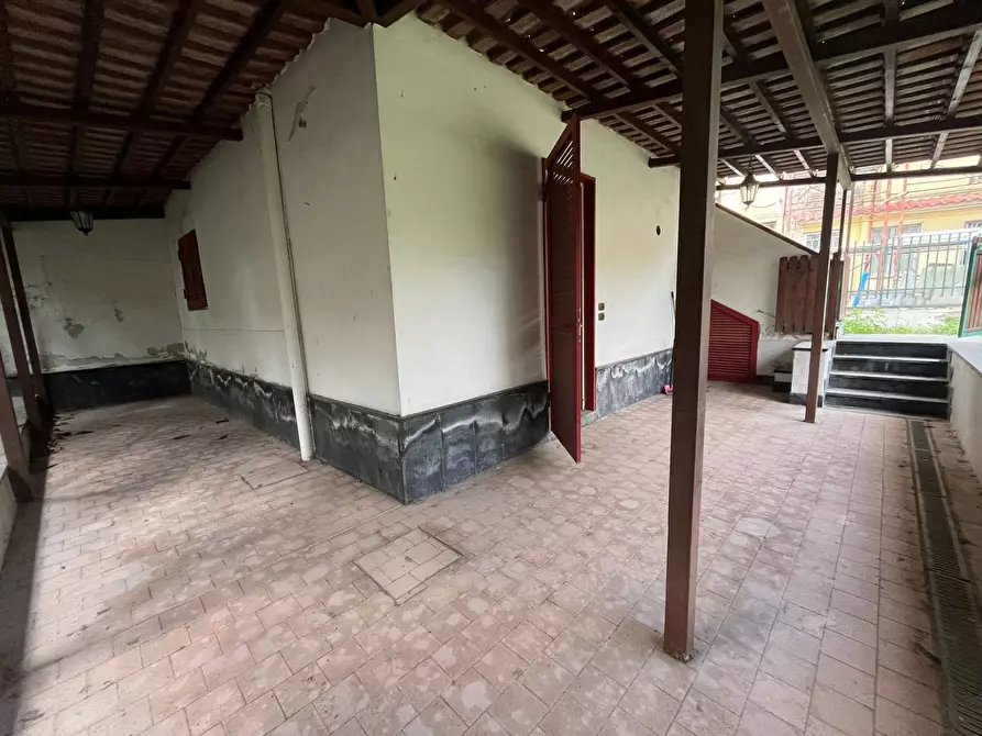 Immagine 10 di Ufficio in vendita  in VIA PITTORE a San Giorgio A Cremano