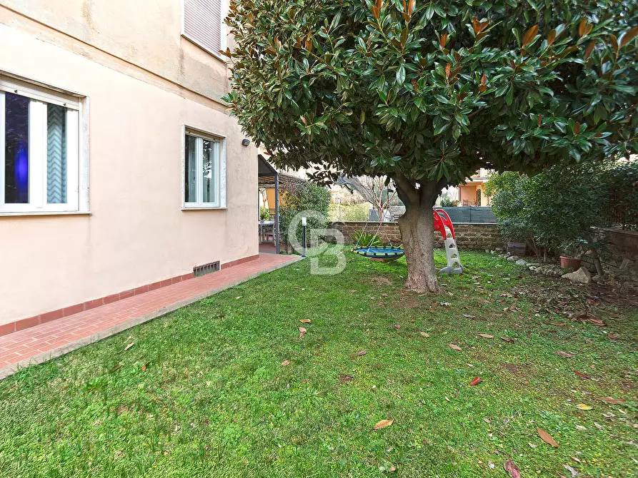 Immagine 8 di Appartamento in vendita  in Via delle Canicole a Capranica