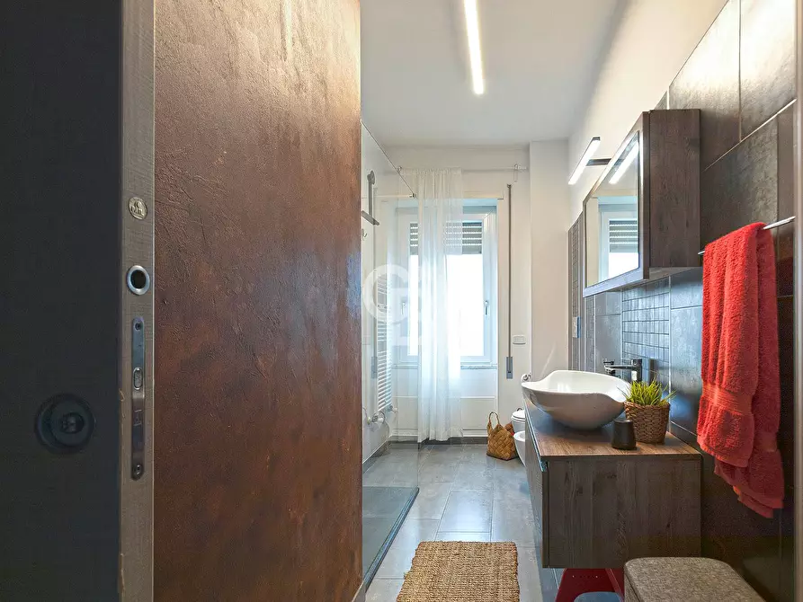 Immagine 14 di Appartamento in vendita  in Via delle Canicole a Capranica