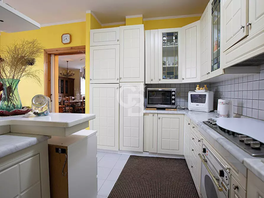 Immagine 4 di Villa in vendita  in Strada Costa Volpara a Viterbo