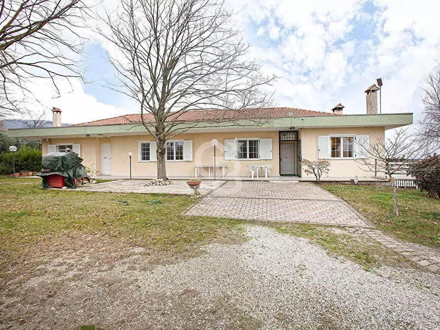 Immagine 19 di Villa in vendita  in Strada Costa Volpara a Viterbo