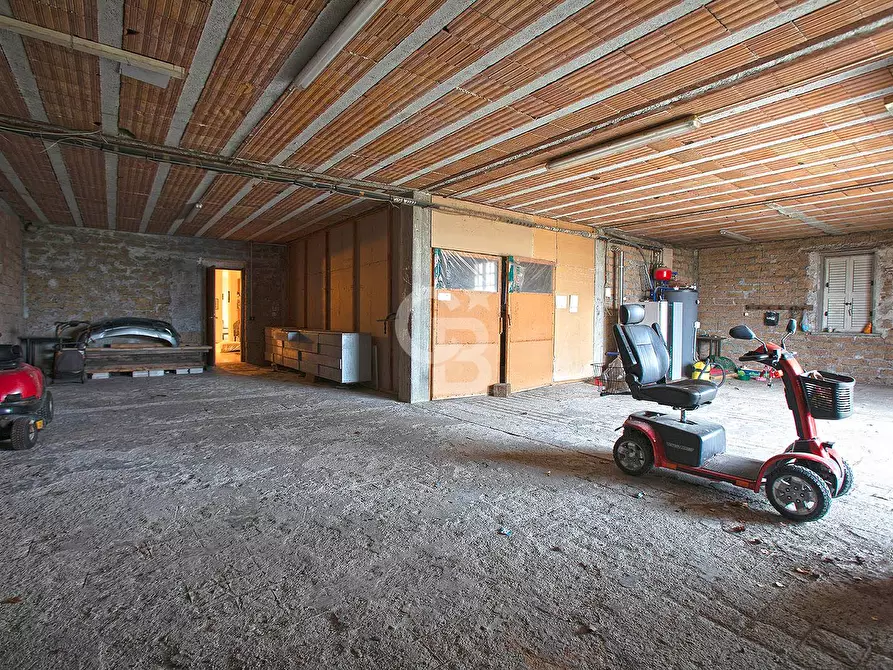 Immagine 17 di Villa in vendita  in Strada Costa Volpara a Viterbo