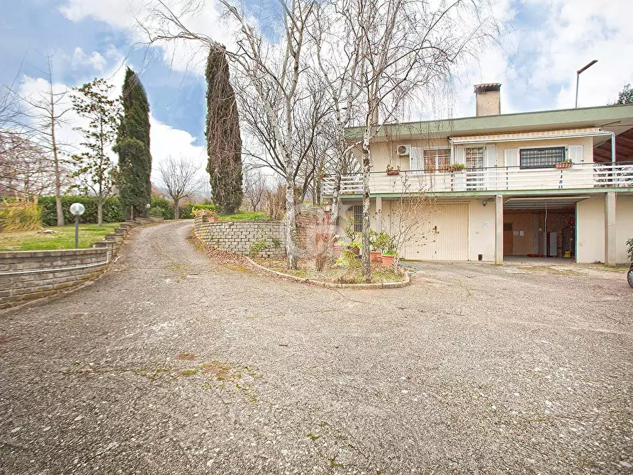Immagine 20 di Villa in vendita  in Strada Costa Volpara a Viterbo
