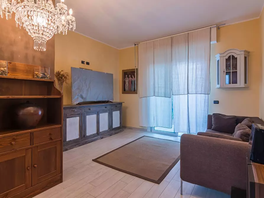 Immagine 1 di Appartamento in vendita  in Via Emanuele Filiberto a Gabicce Mare