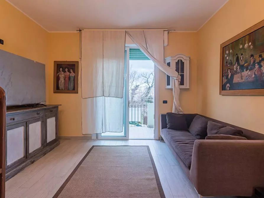 Immagine 2 di Appartamento in vendita  in Via Emanuele Filiberto a Gabicce Mare