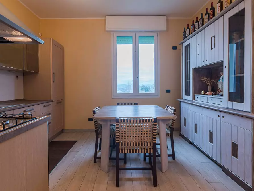 Immagine 9 di Appartamento in vendita  in Via Emanuele Filiberto a Gabicce Mare