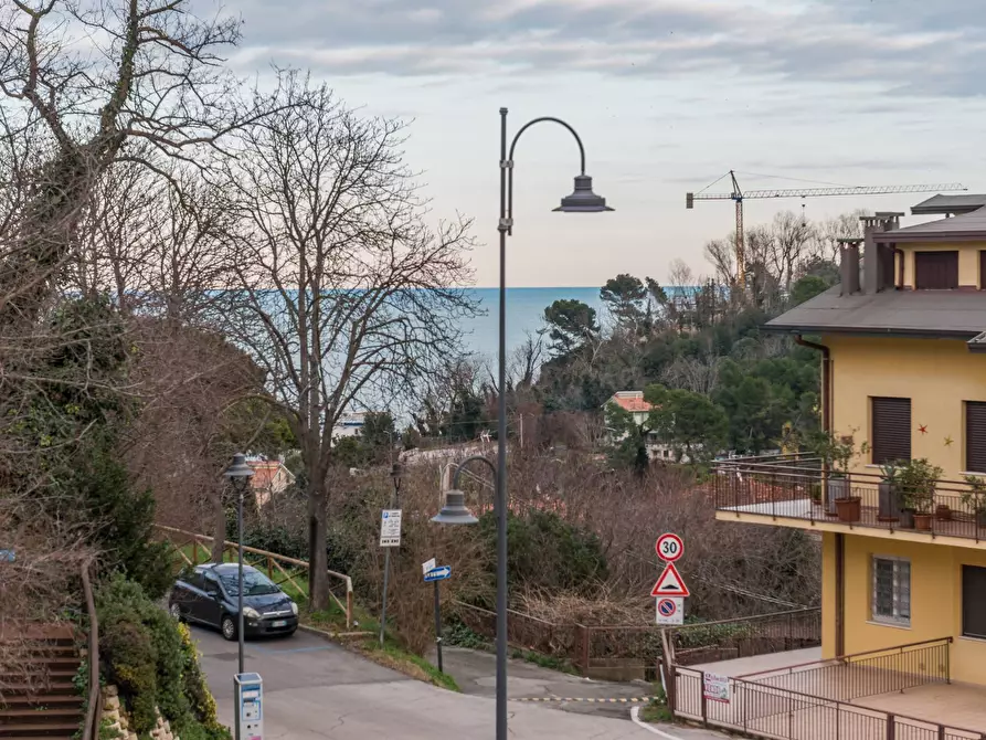 Immagine 24 di Appartamento in vendita  in Via Emanuele Filiberto a Gabicce Mare