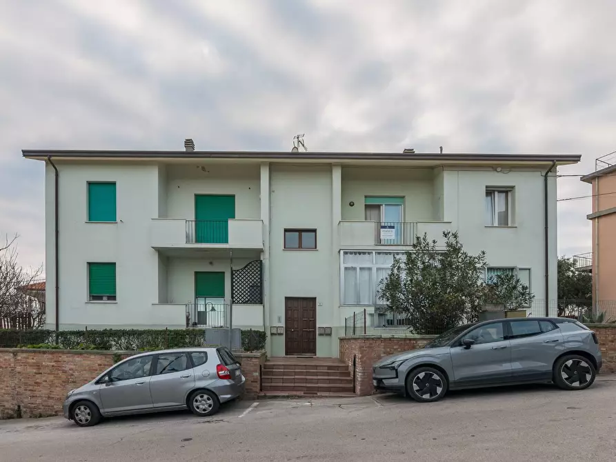 Immagine 25 di Appartamento in vendita  in Via Emanuele Filiberto a Gabicce Mare