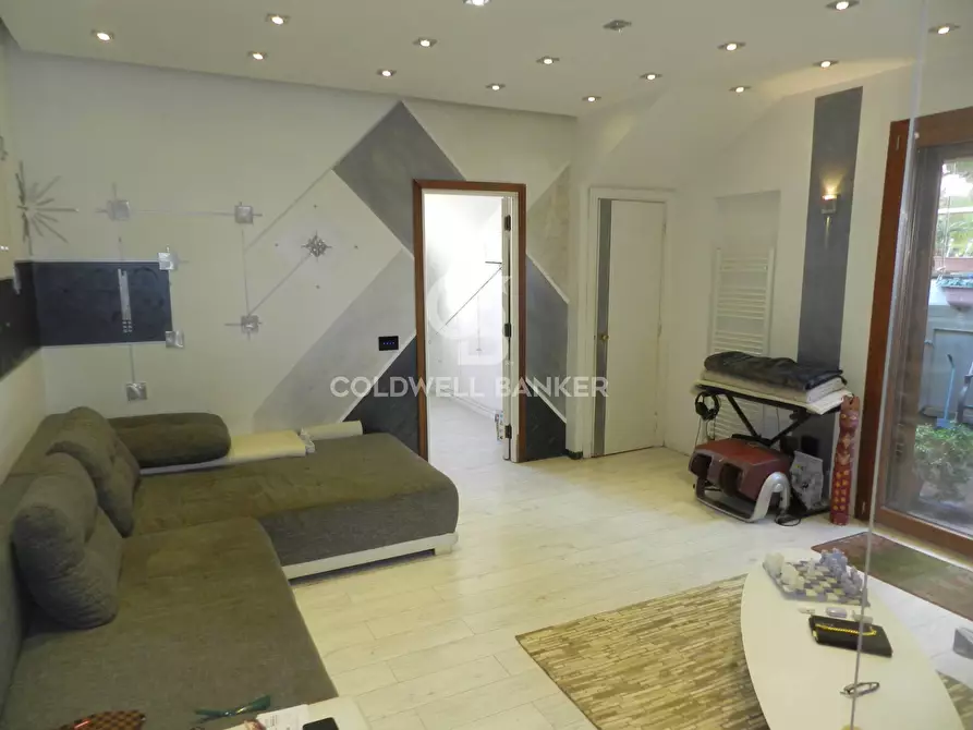 Immagine 6 di Attico in vendita  in Via Giulio Cesare a Santa Marinella