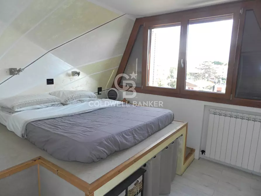 Immagine 11 di Attico in vendita  in Via Giulio Cesare a Santa Marinella