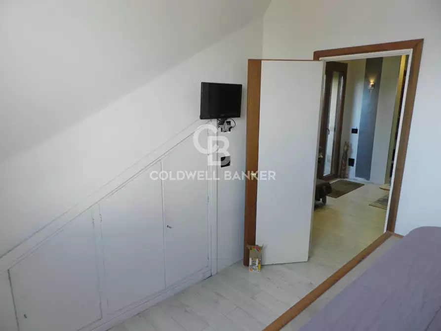 Immagine 13 di Attico in vendita  in Via Giulio Cesare a Santa Marinella