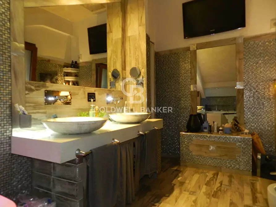 Immagine 15 di Attico in vendita  in Via Giulio Cesare a Santa Marinella