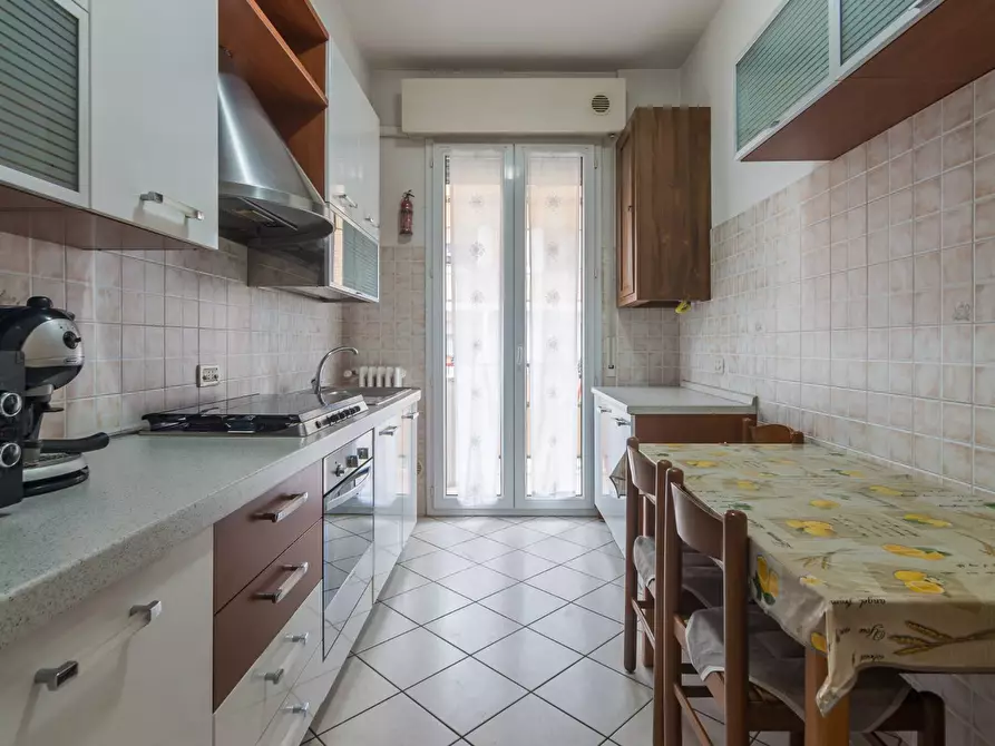 Immagine 6 di Appartamento in vendita  in Via Commandino a Pesaro