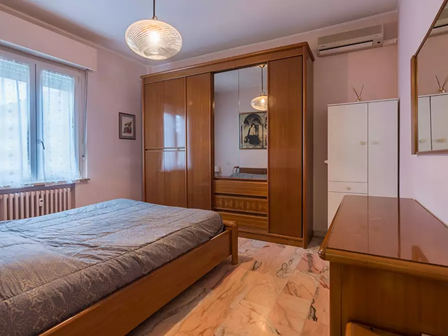 Immagine 8 di Appartamento in vendita  in Via Commandino a Pesaro