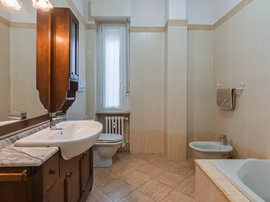 Immagine 13 di Appartamento in vendita  in Via Commandino a Pesaro