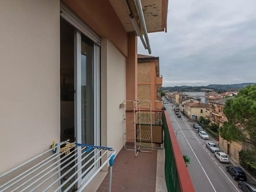 Immagine 18 di Appartamento in vendita  in Via Commandino a Pesaro