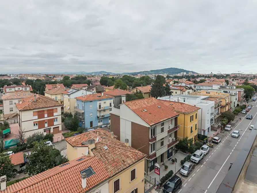 Immagine 21 di Appartamento in vendita  in Via Commandino a Pesaro