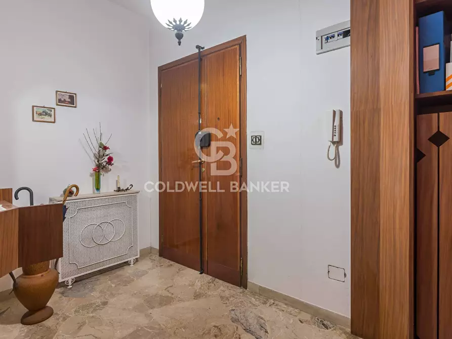 Immagine 8 di Appartamento in vendita  in Via Mille a Riccione