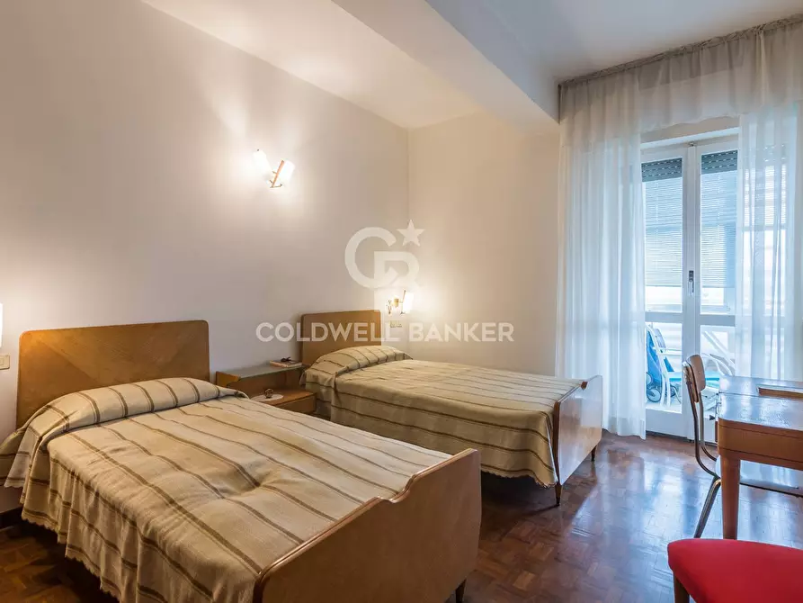 Immagine 16 di Appartamento in vendita  in Via Mille a Riccione