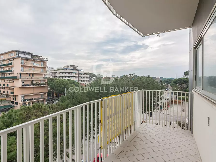 Immagine 19 di Appartamento in vendita  in Via Mille a Riccione